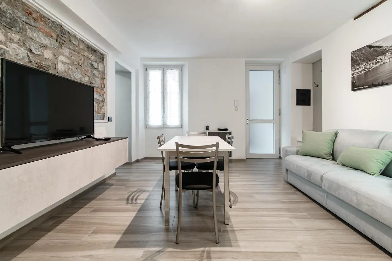 קומו Olimpia Via Vitani - The House Of Travelers 0*,