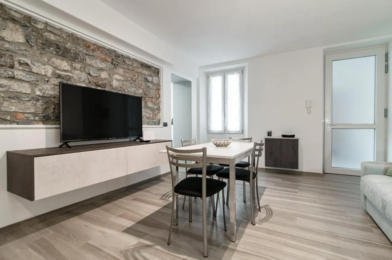 Appartamento Olimpia Via Vitani - The House Of Travelers Côme